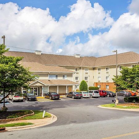 Suburban Studios Near University Of North Carolina-Шарлотт Экстерьер фото